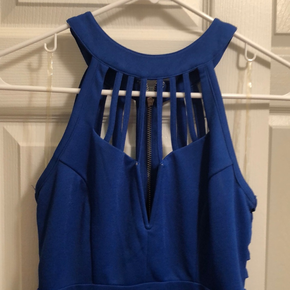 Above the knee dress - Picture 2 of 4